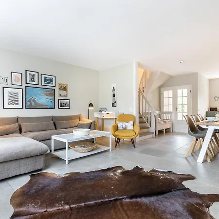 Ahoi Apartment